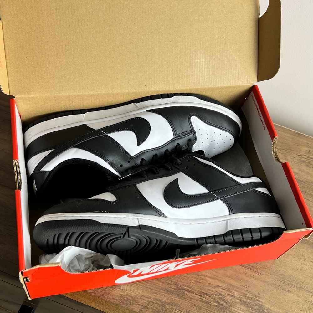 Nike Dunk Low Retro - White Black Panda